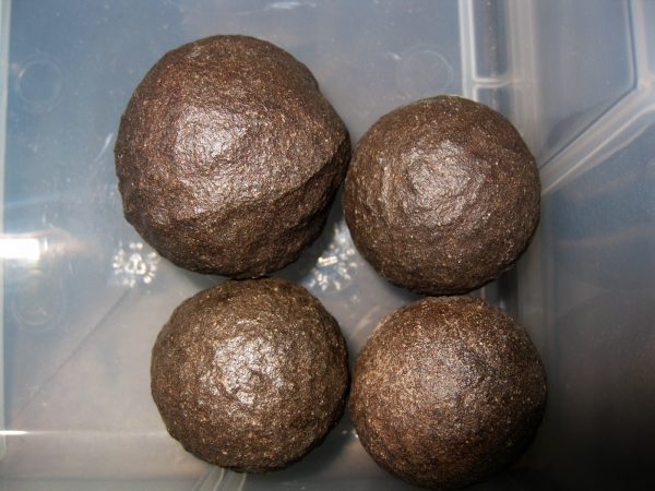 Moqui Balls Shaman Stones (Medium)