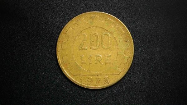 Genuine Authentic Foreign Coin Reverse From Italy For Sale #11a