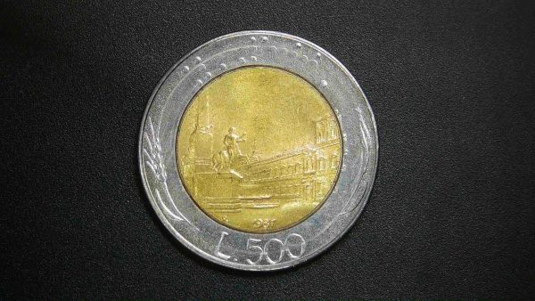 Genuine Authentic Foreign Coin Reverse From Italy For Sale #13a