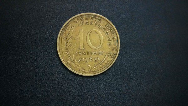 Genuine Authentic Foreign Coin Reverse From France For Sale #38a