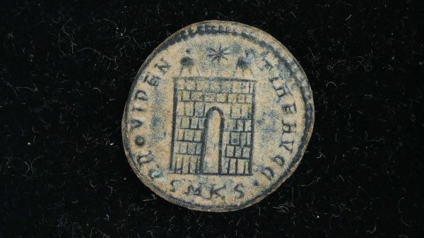 Constantine I – Roman Coin #38 - Image 2