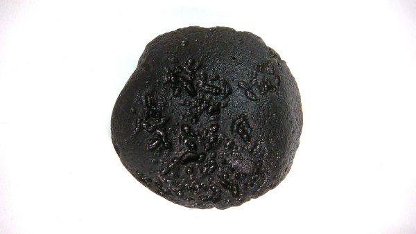 Black Tibetan Tektite Metaphysical For Sale from East Asia #58 - Image 2