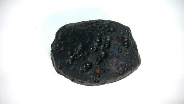 Black Tibetan Tektite Metaphysical For Sale from East Asia #67 - Image 2