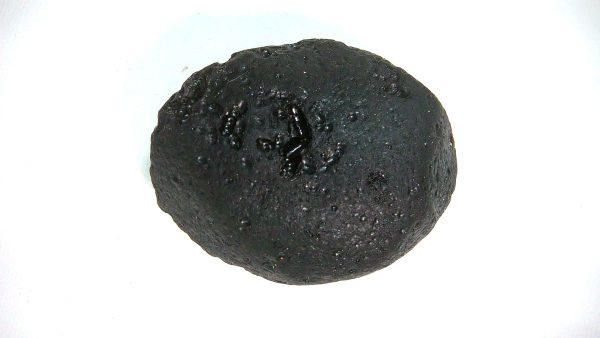 Black Tibetan Tektite Metaphysical For Sale from East Asia #74 - Image 2