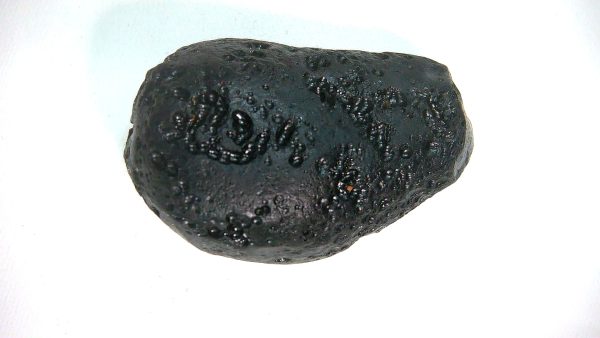 Black Tibetan Tektite Metaphysical For Sale from East Asia #80 - Image 2