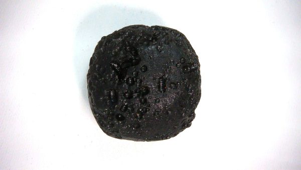Black Tibetan Tektite Metaphysical For Sale from East Asia #82 - Image 2