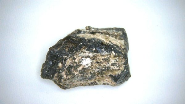 Darwin Glass Tasmanian Tektite from Australia 8.6 grams #16