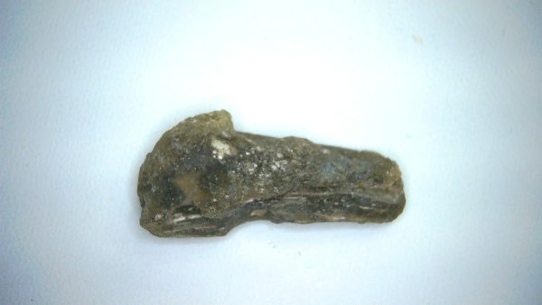 Darwin Glass Tasmanian Tektite from Australia 2.8 grams #25 - Image 2