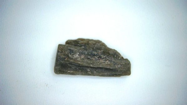 Darwin Glass Tasmanian Tektite from Australia 2.7 grams #27