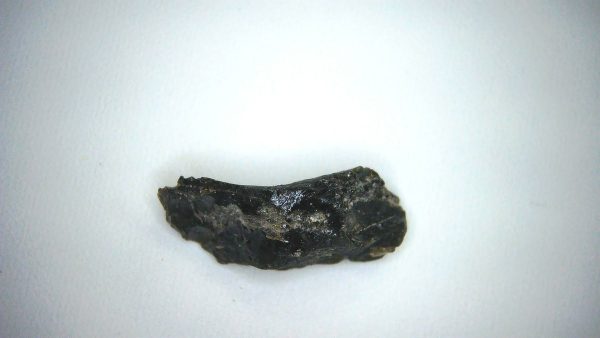 Darwin Glass Tasmanian Tektite from Australia 2.8 grams #29 - Image 3
