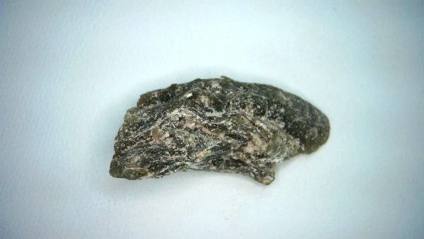 Darwin Glass Tasmanian Tektite from Australia 4.7 grams #9 - Image 2